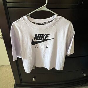 Women’s Nike crop tshirt